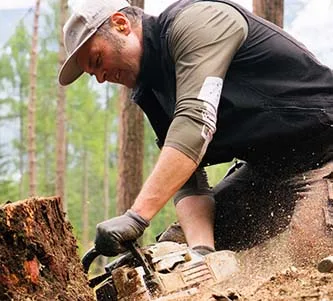 Ontdek samen met twee van de meest representatieve persoonlijkheden van het Zuid-Tiroolse team de ervaringen, uitdagingen en geneugten alsook de geschiedenis van de mountainbikeroutes in het Bikepark Kronplatz.